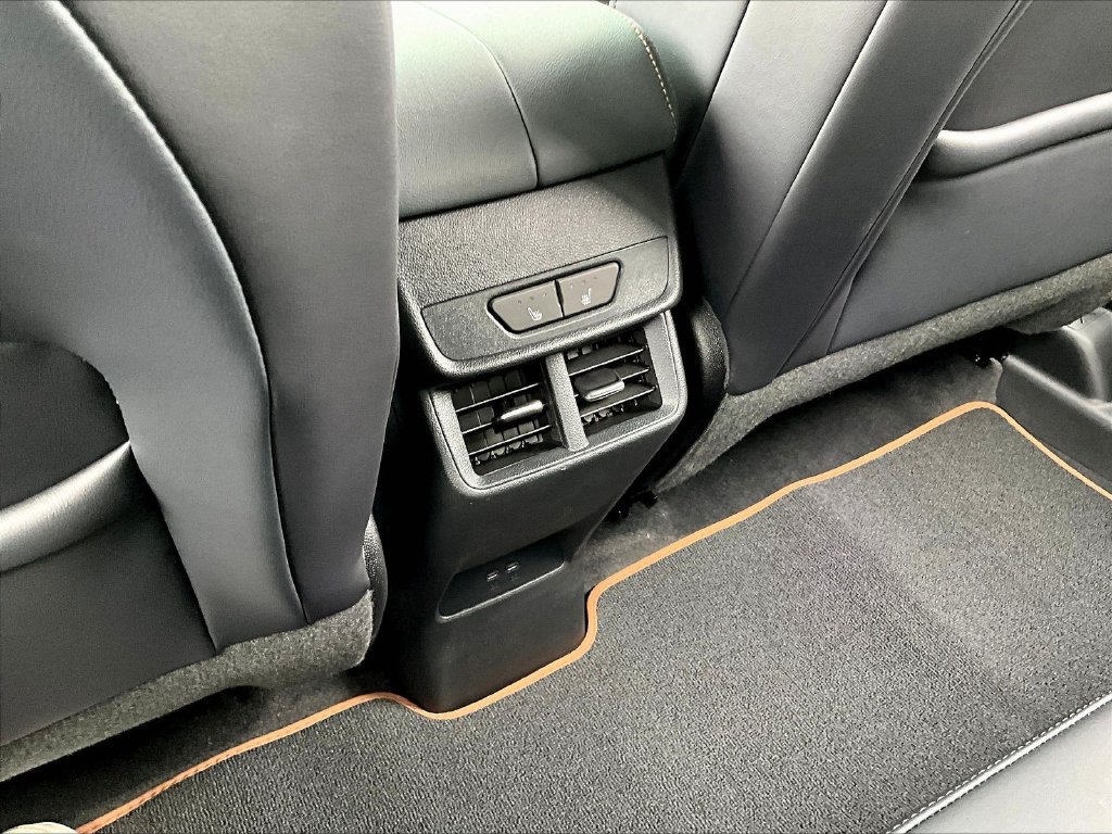 New 2027 GMC Terrain AT4 w/ Convenience Package III AWD/4WD image 19