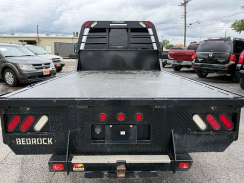 Used 2021 Ford F350 XLT RWD image 4