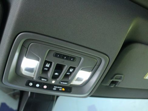 Used 2020 GMC Sierra 3500 Denali w/ Denali Ultimate Package image 20