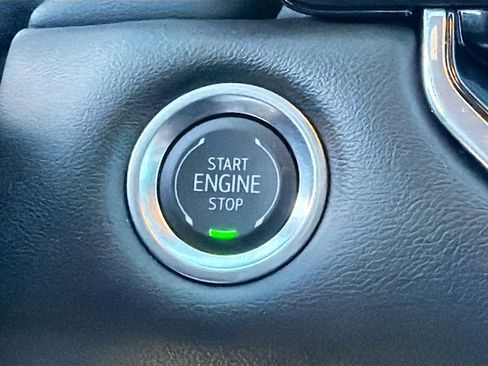 Used 2025 GMC Canyon Elevation w/ Convenience Package image 33