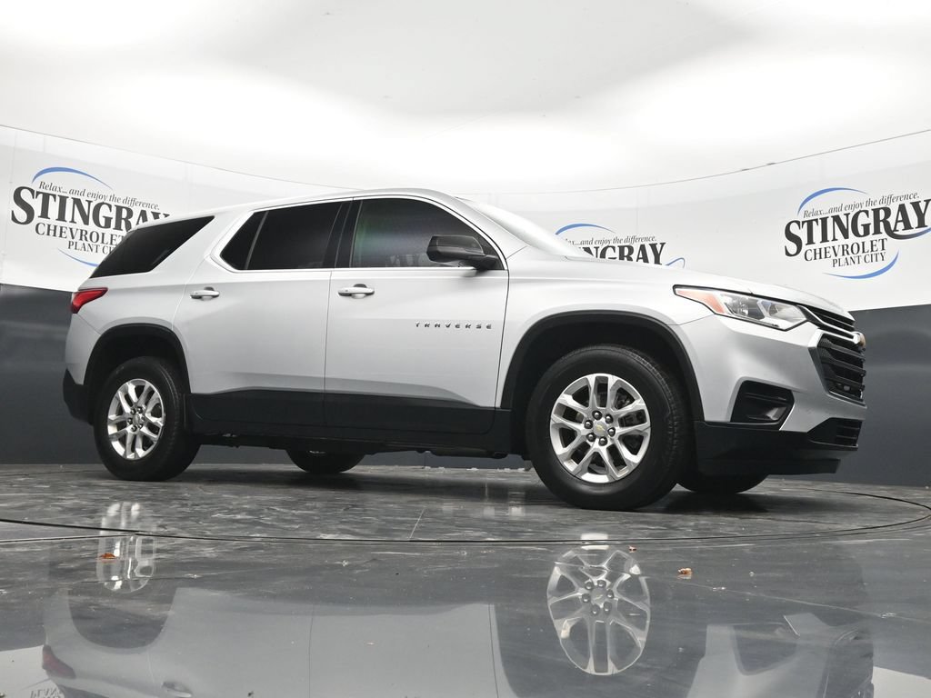 Used 2021 Chevrolet Traverse LS FWD image 26