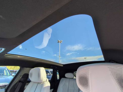 Used 2024 Cadillac Lyriq Luxury w/ LPO, Floor Liner Package image 20