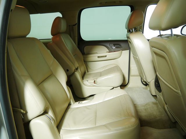 Used 2011 Chevrolet Suburban LTZ AWD/4WD image 16