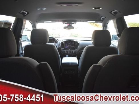 Used 2023 Chevrolet Traverse LT FWD image 13