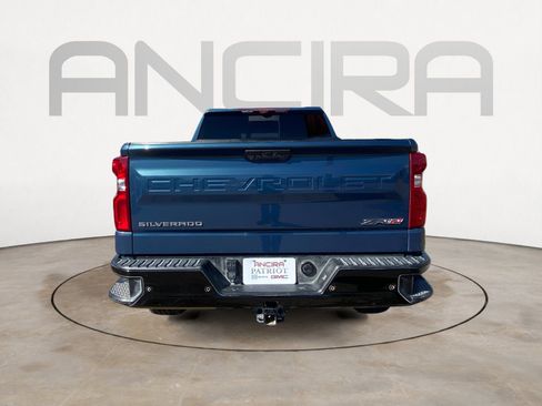 Used 2024 Chevrolet Silverado 1500 ZR2 w/ Technology Package image 9