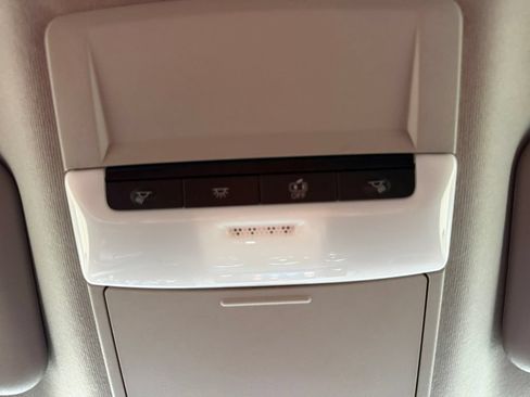 Used 2025 Nissan Sentra S FWD image 25