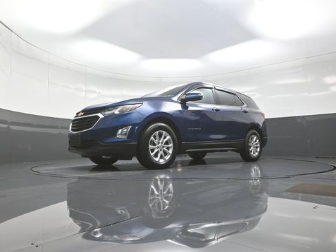 Used 2019 Chevrolet Equinox LT FWD image 11