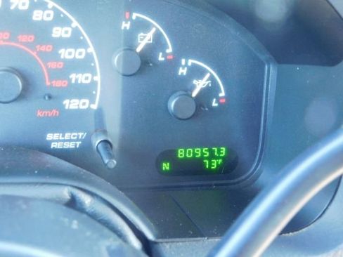 Used 2002 Ford Explorer XLT image 17