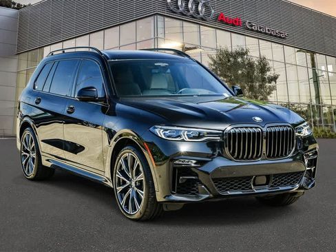 Used 2022 BMW X7 M50i w/ Dynamic Handling Package AWD/4WD image 5