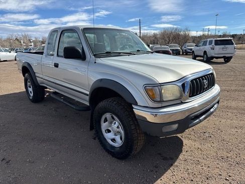 Used 2004 Toyota Tacoma PreRunner image 8