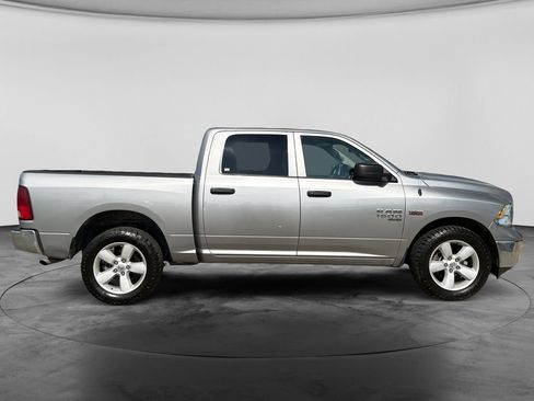 Used 2023 RAM 1500 Classic SLT AWD/4WD image 11