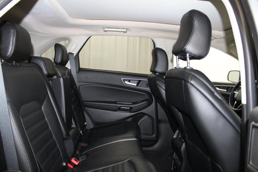 Used 2024 Ford Edge SEL w/ Convenience Package AWD/4WD image 22