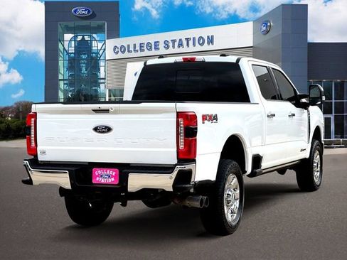 Certified 2023 Ford F250 Lariat w/ Chrome Package image 4