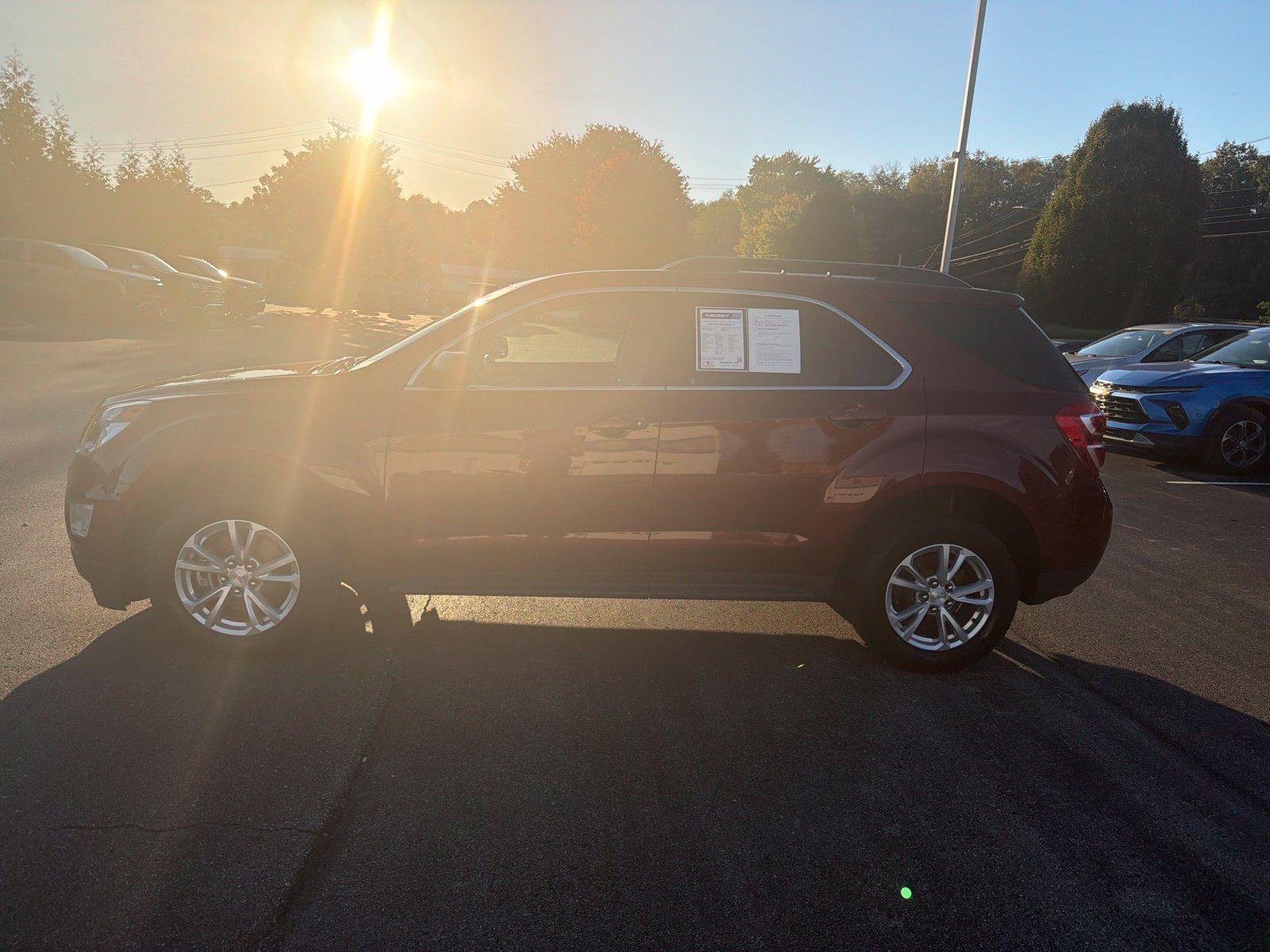 Used 2016 Chevrolet Equinox LT FWD image 2