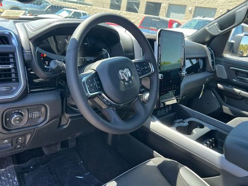 New 2026 RAM 1500 Laramie AWD/4WD image 19