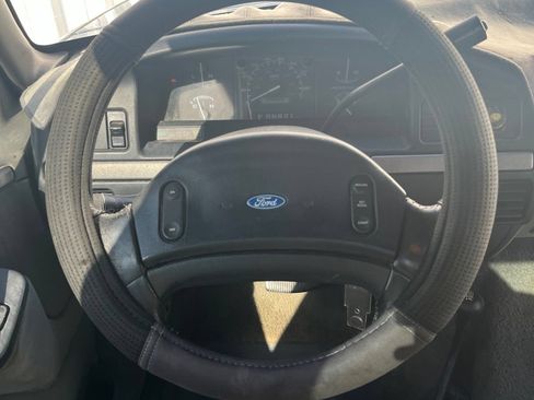 Used 1993 Ford F250 4x4 Regular Cab image 14