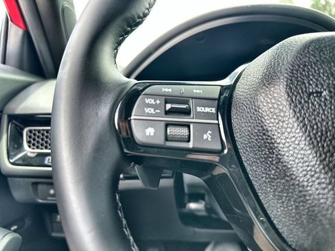 Used 2025 Honda Civic Sport image 31