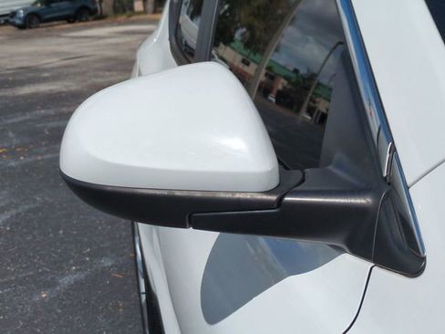 Used 2024 Buick Encore GX Preferred image 12