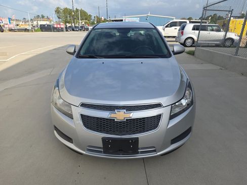 Used 2012 Chevrolet Cruze LT FWD image 4