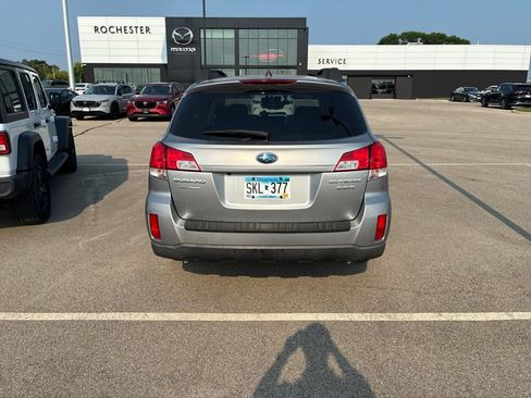 Used 2011 Subaru Outback 3.6R Limited AWD/4WD image 6