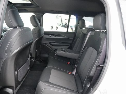 Used 2024 Jeep Grand Cherokee Laredo X w/ Trailer Tow Package image 26