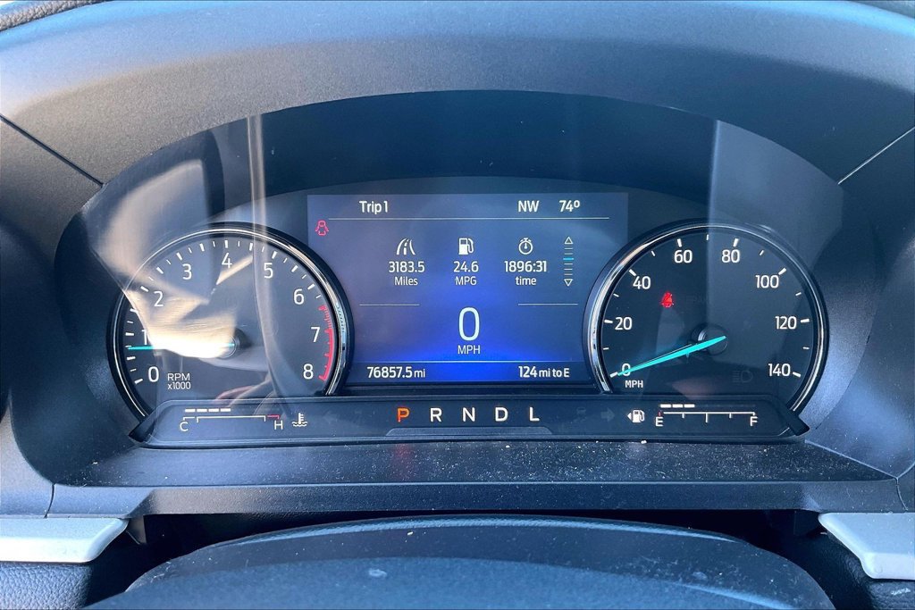 Used 2023 Ford Explorer XLT RWD image 13