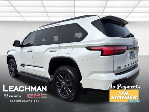 Used 2023 Toyota Sequoia Platinum image 7