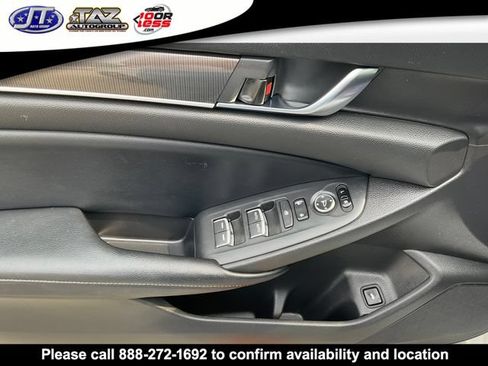 Used 2018 Honda Accord Sport image 12