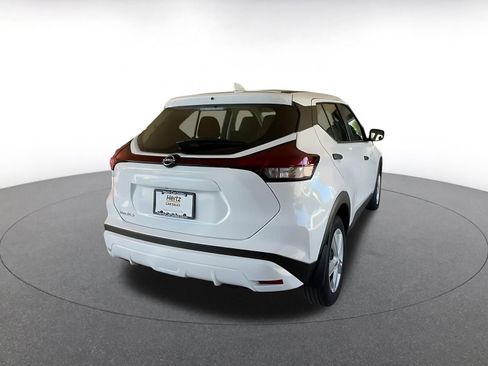 Used 2024 Nissan Kicks S image 14