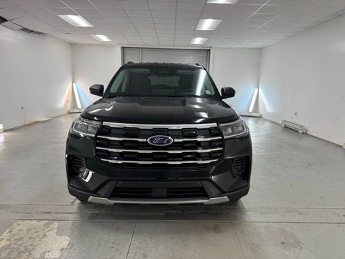 New 2026 Ford Explorer Active image 2