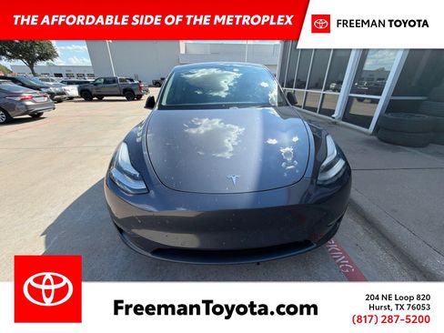 Used 2020 Tesla Model Y Long Range AWD/4WD image 1