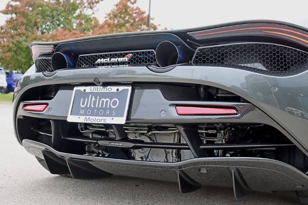 Used 2018 McLaren 720S RWD image 53