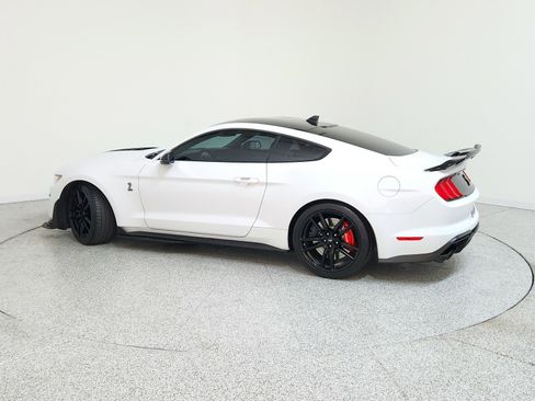 Used 2021 Ford Mustang Shelby GT500 w/ Technology Package image 11