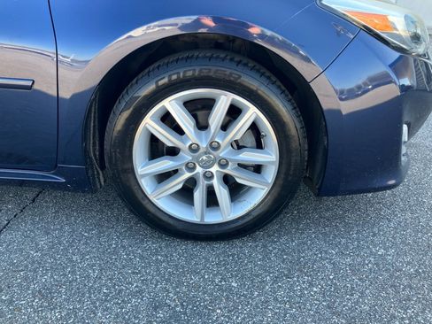 Used 2014 Toyota Avalon XLE image 29