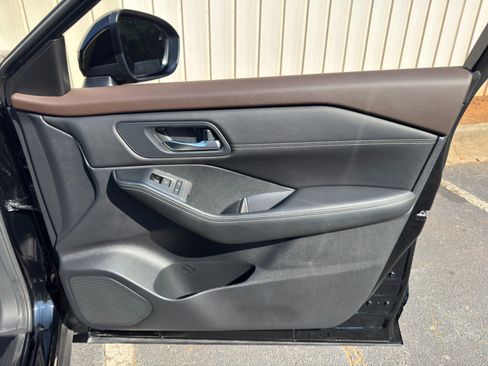 Used 2023 Nissan Rogue SV w/ SV Premium B Package AWD/4WD image 41