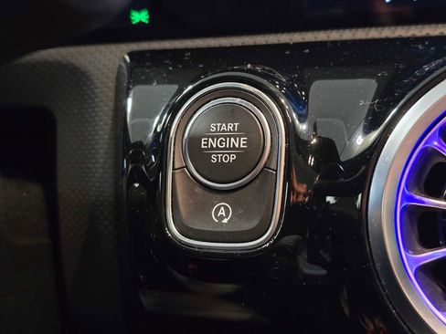 Used 2022 Mercedes-Benz A 220 4MATIC image 17