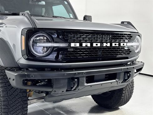 Used 2021 Ford Bronco Wildtrak image 10