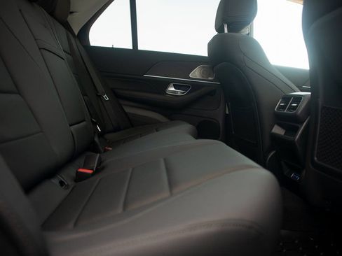 Used 2025 Mercedes-Benz GLE 350 4MATIC image 27