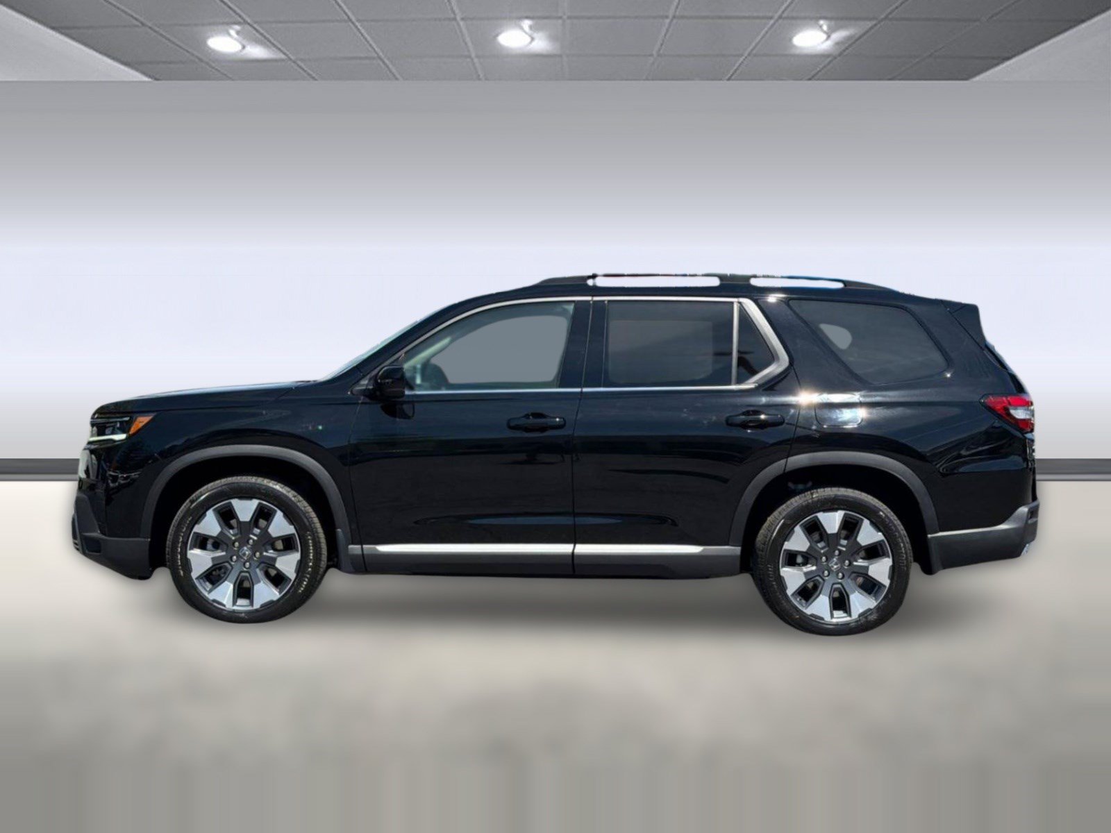 New 2026 Honda Pilot Touring image 2