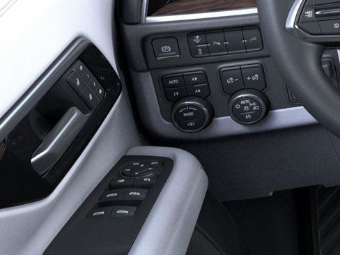 New 2026 Chevrolet Suburban Premier image 22