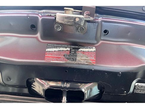 Used 2025 Nissan Pathfinder SL AWD/4WD image 36