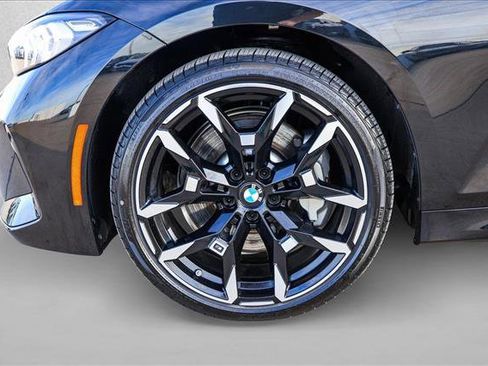 Used 2025 BMW 330i xDrive Sedan image 9
