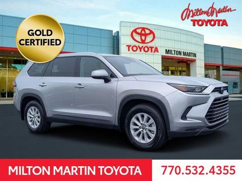 Used 2024 Toyota Grand Highlander FWD image 1