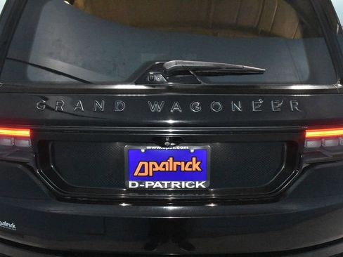 Used 2022 Jeep Grand Wagoneer Series II w/ Quick Order Packagew 28T image 26