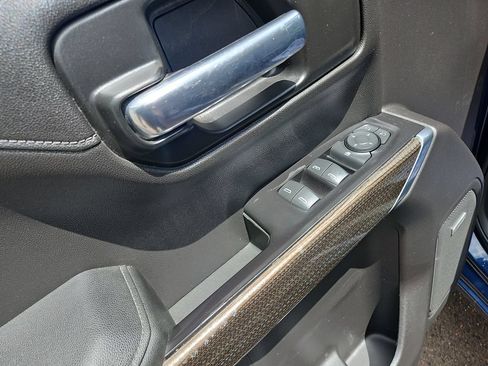 Used 2019 Chevrolet Silverado 1500 RST AWD/4WD image 12