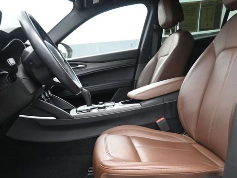 Used 2022 Alfa Romeo Stelvio Ti image 14