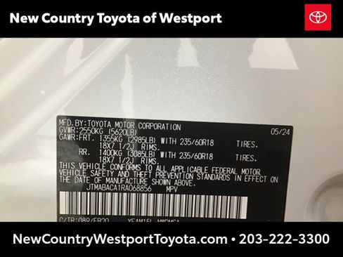 Used 2024 Toyota bZ4X XLE image 26