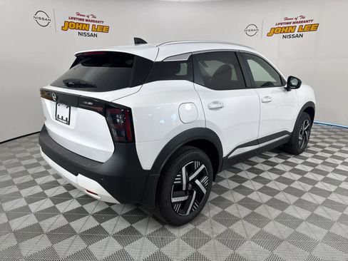 New 2026 Nissan Kicks SV w/ Illumination Package image 6