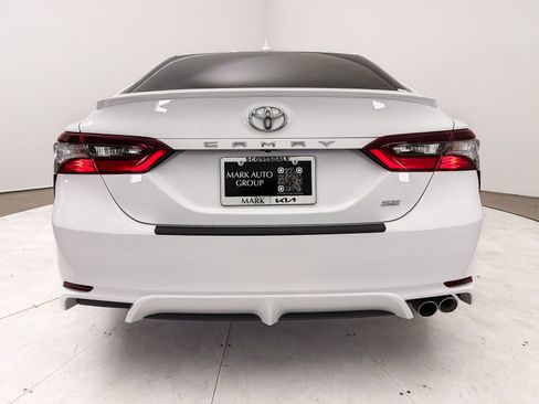 Used 2024 Toyota Camry SE w/ Audio Upgrade Package image 15