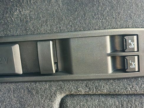 New 2026 BMW iX xDrive45 w/ M Sport Package image 13